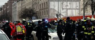 В Мюнхене водитель автомобиля намеренно въехал в толпу людей. Есть пострадавшие -