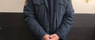 Следователь вымогал $5 тысяч у коллеги-наркоборца. Его задержали -