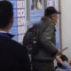 В аэропорту Алматы мужчина с ножом взял в заложницы сотрудницу досмотра -