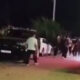 Стенка на стенку. Массовая драка школьников попала на видео -