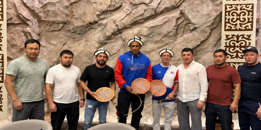 В Бишкек прибыла сборная Кубы по греко-римской борьбе —