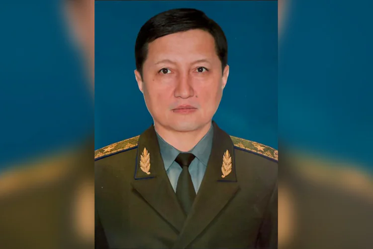Задержали по делу о коррупции, а через 12 дней отпустили. Авазов вышел из СИЗО 